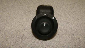 Jeep JK Wrangler Power Mirror Switch 2011 2012 2013 2014 2015 16 17 056046631AA - Picture 1 of 2