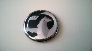 GENUINE VAUXHALL ASTRA J FRONT EMBLEM FRONT BADGE EMBLEM 13294635 - Picture 1 of 11