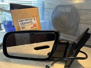 1992-2002 CHEVY GMC CADILLAC DRIVER SIDE MIRROR FOR TRUCKS & SUV’S - Picture 1 of 3