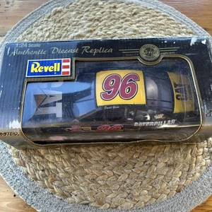 1997 REVELL DAVID GREEN 1:24 SCALE LIMITED EDITION CATERPILLAR DIECAST CAR - Picture 1 of 4