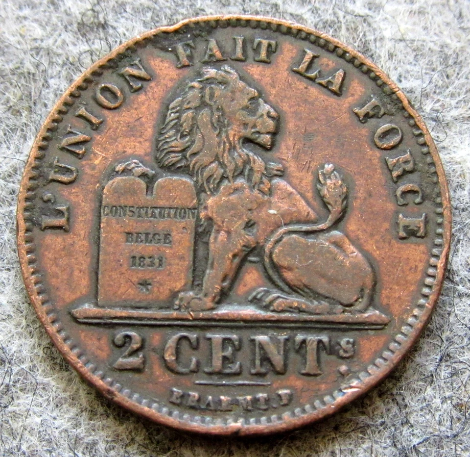 BELGIUM LEOPOLD II 1909 2 CENTIMES Lion w Paw on Constitution COPPER FRENCH Text - Image 1 of 4