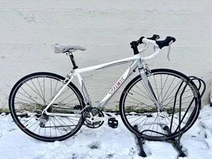 Trek 1.2 50cm Road Bike Aluminum with carbon fork - Picture 1 of 10