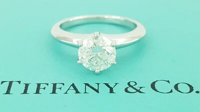 Anillo de compromiso Tiffany & Co redondo solitario de diamantes platino 1,11 quilates Rtl $20,2 k Foto 1 de 4