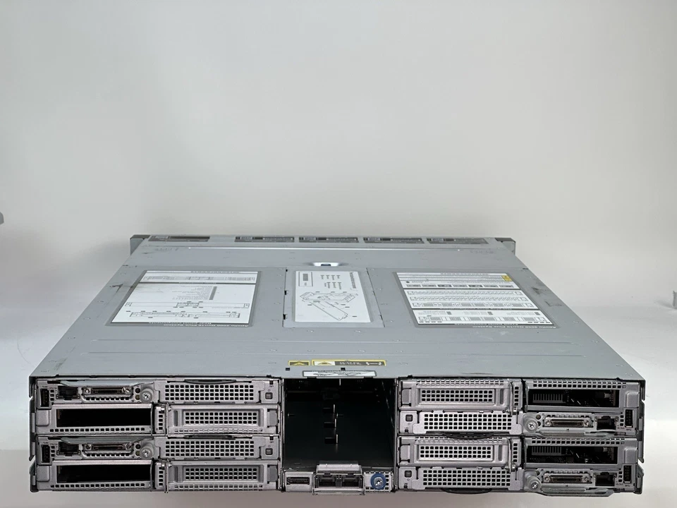 HPE Apollo n2600 Gen10 Plus 24x SFF SAS/SATA/NVMe U.3 Chassis 4x XL225n Nodes - Image 1 of 4