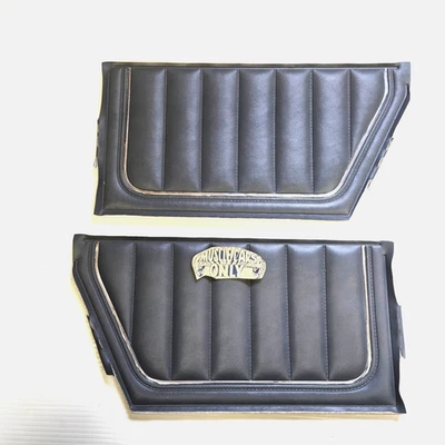 1985 Monte Carlo Rear Inner Side Panel Gray Vinyl Inserts Foto 1 de 2