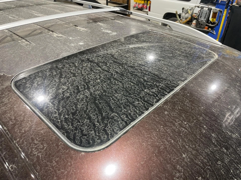 2014 - 2023 英菲尼迪 QX80 天窗天窗玻璃(仅玻璃) — 第 1/1 张图片