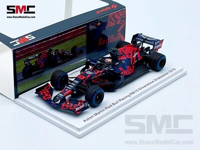 1:43 Spark Red Bull F1 RB15 33 Max Verstappen Silverstone Circuit Shakedown 2019 - Image 1 of 4