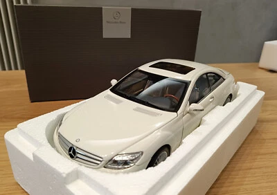 AUTOART MERCEDES-BENZ CL Klasse C216 - DEALER VERSION 1:18 - 2007 WHITE - RARE! - Immagine 1 di 4