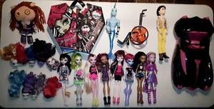 Monster High 10 Dolls plus extras - Bild 1 von 11