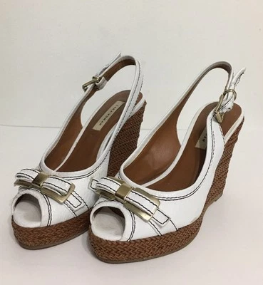 Alpargata de mujer Zara de segunda mano blanca/marrón punta abierta honda hebilla trasera talla 36 Foto 1 de 4