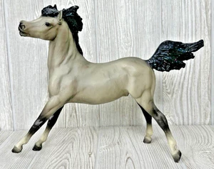Breyer Serie Tradizionale Smoky The Cow Horse Dondolo R #69 Grigio Vintage anni 80 - Foto 1 di 22