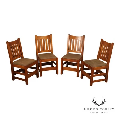 Juego de cuatro sillas auxiliares de comedor de roble Stickley Mission Collection Foto 1 de 4