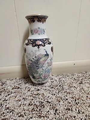 Vintage  Vase Peacock Birds & Flowers 8.25" Japan Porcelain New from Japan - Image 1 of 4