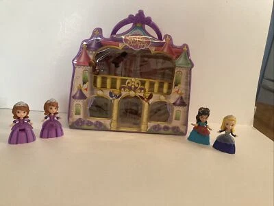 Disney Junior Princess Sofia The First Castle Case With 4 Figures - Image 1 of 4