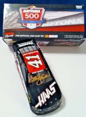 Chevrolet SS Action 2014 autografiado por Kurt Busch #41 HAAS Daytona 500 Foto 1 de 4