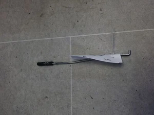 LEXUS IS200 1999-2005 DOOR LOCKING KNOB/PIN  - Picture 1 of 2