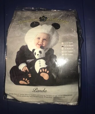 NUEVO Tom Arma Signature Collection Peluche Oso Panda Disfraz Halloween 12-18 meses Foto 1 de 2