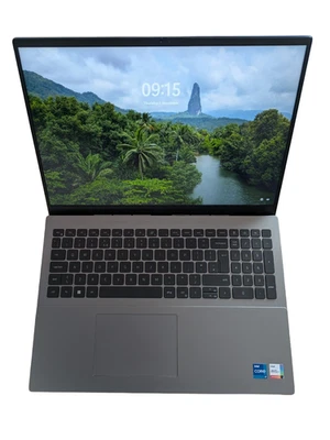 Dell Vostro 5620 Core i7 1260P 2.1Ghz 16GB RAM 512GB SSD 16" Screen 12th Gen 614 - Image 1 of 4