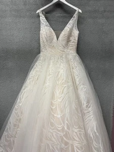 Emily Hart Ivory Mesh Floral Ball Gown Women's Size 10 NWT - Picture 1 of 12