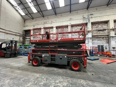 2015 Skyjack SJ9250 RT, Scissor Lift, 4x4, Cherry Picker, Access Platform - Image 1 of 4