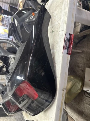 stop fanalino posteriore destro Opel crossland - Immagine 1 di 4