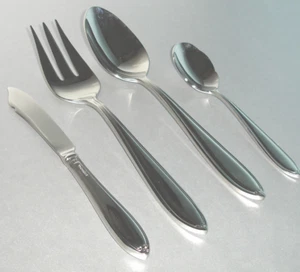 Wedgwood India 4 PC. Hostess Set 18/10 Stainless Steel Flatware Pointed Tip New - Picture 1 of 3