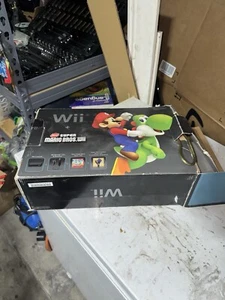 Nintendo Wii Holiday Bundle Black Console - Picture 1 of 1