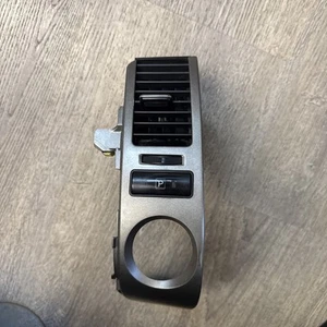 2006 To 2009 TOYOTA PRIUS DASH BEZELS AND VENT - Bild 1 von 7