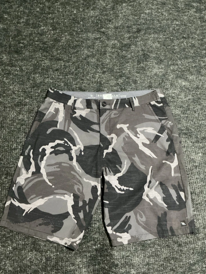 Rip Curl Boardwalk camo Men shorts Size 36  - Image 1 of 4