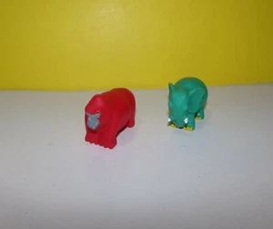 Applause PWT Toys Red Ape & Green Elephant - Twists Open into two parts (1996) - Picture 1 of 3