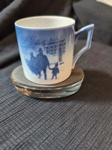 Royal Copenhagen Denmark.. Bringing Home The Christmas Tree Coffee Cup 1980 - Picture 1 of 4
