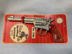 Vintage Hubley Rodeo 1950-60's Cap Pistol Single Shot NO.218R  BRAND NEW w/Card! - Picture 1 of 14