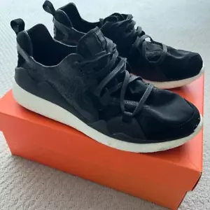 Y-3 Runners Light US Size 7 Great Condition With Box and Dust Bag - Picture 1 of 7