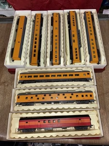 Juego de vagones de pasajeros 8 HO Rivarossi Union Pacific caja amarilla roja - Imagen 1 de 6