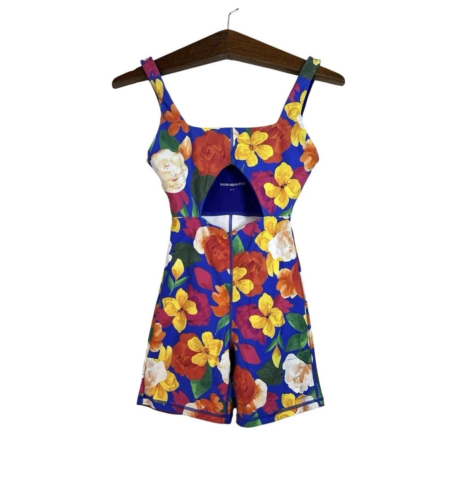 WeWoreWhat Estampado Recorte Elástico Activo Gimnasio Mameluco Una Pieza Unitard Body Foto 1 de 4