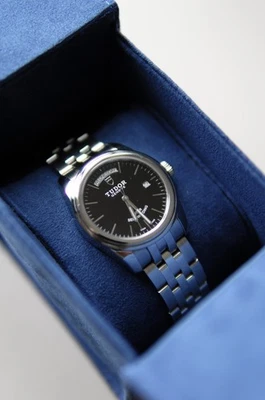 TUDOR Glamour Day/Date Automatic Bracelet Watch 56000 39mm - image 1 of 4