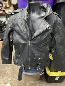 Giacca moto classica in pelle nera con zip isolata, taglia 46, graffi #U5 - Foto 1 di 15