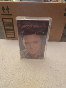 ELVIS PRESLEY Cassette Tape THE TOP TEN HITS Gedenkausgabe Brandneu - Bild 1 von 5