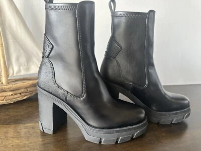 Botas Para Mujer (Guess) Negras 7.5 Foto 1 de 4