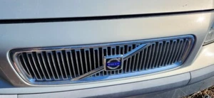 99 00 01 02 VOLVO S70 CENTER GRILLE INSERT UPPER CHROME TRIM OEM - Picture 1 of 2
