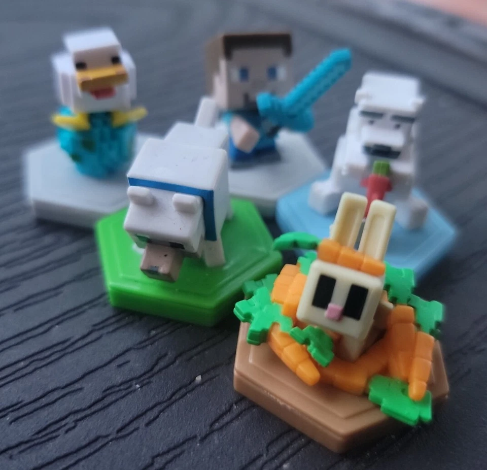 LOT OF 5 MINECRAFT BOOST MINIS FISHING POLAR BEAR PVC FIGURES TOY  MATTEL 2019 - Image 1 of 4