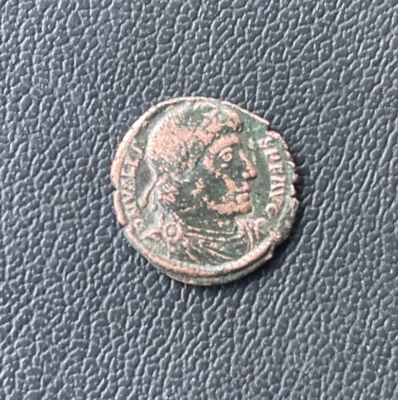 WESTERN ROMAN VALENTINIAN I  AD 364-375 AE3 Nummus /Rev.Victory Angel 2.1g - Image 1 of 4