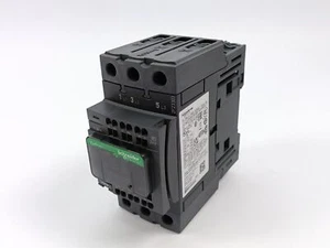 Schneider / Telemecanique LC1D40A3BD 3 Pole Contactor 440V-40A-24VDC coil - Bild 1 von 9