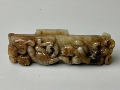 Chinese Archaic Jades-05 劍玉佩飾 3 (劍璏) 漢黑漆古沁螭龍紋和田玉 A white jade scabbard slide - Image 1 of 4