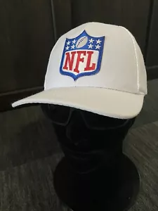 NFL SHIELD LOGO REFEREE OFFIZIELLE SPIELMÜTZE KAPPE WEISS NIEDRIGE KRONE VERSTELLBARER RIEMEN - Bild 1 von 7
