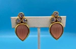 Piscitelli Signed Peach-Pink Frosted Rib Glass Cabochons Gold-Tone Clip Earrings - Picture 1 of 15