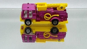 Camion dei pompieri viola vintage Aviva Snoopy Corp 1958/1966 HONG KONG - Foto 1 di 7