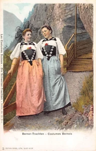 POSTCARD - TWO LADIES IN SWISS NATIONAL DRESS - Foto 1 di 2