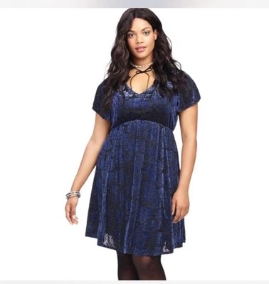 Torrid Navy & Black Printed Knee Length Dress 3X - Image 1 of 4
