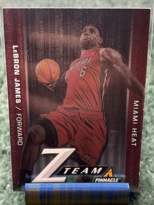 Panini Pinnacle 2013-14 - LeBron James #2 Z Team Foto 1 de 4